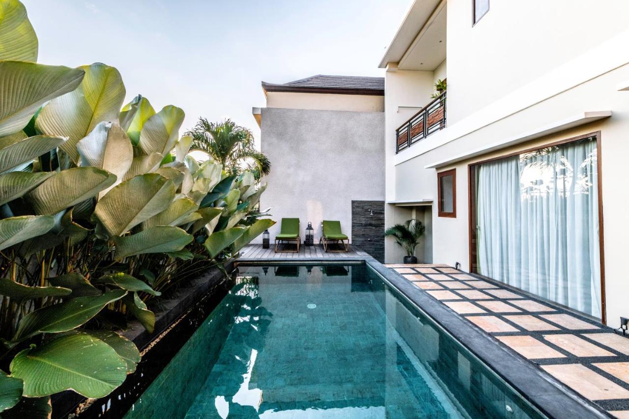 Rick'S Villa Kuta  Exterior photo