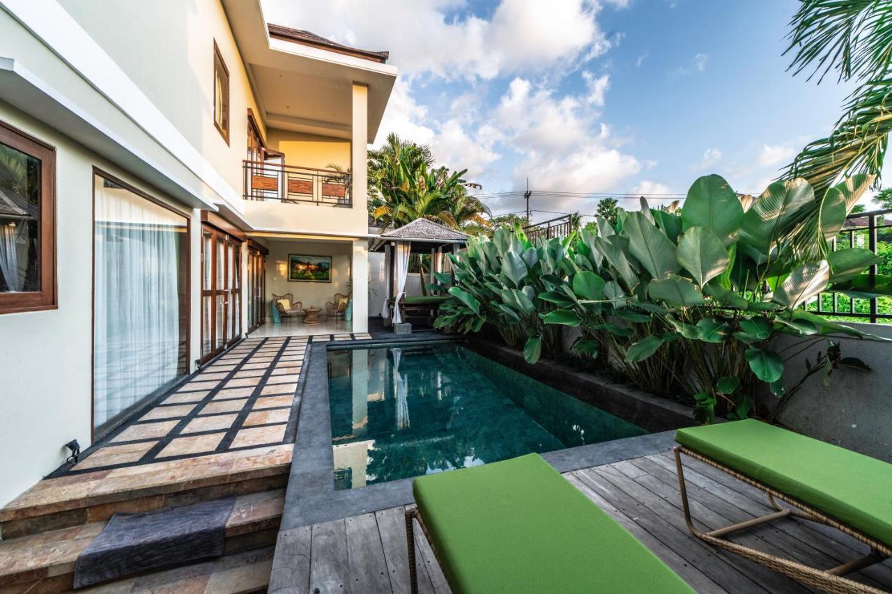 Rick'S Villa Kuta  Exterior photo